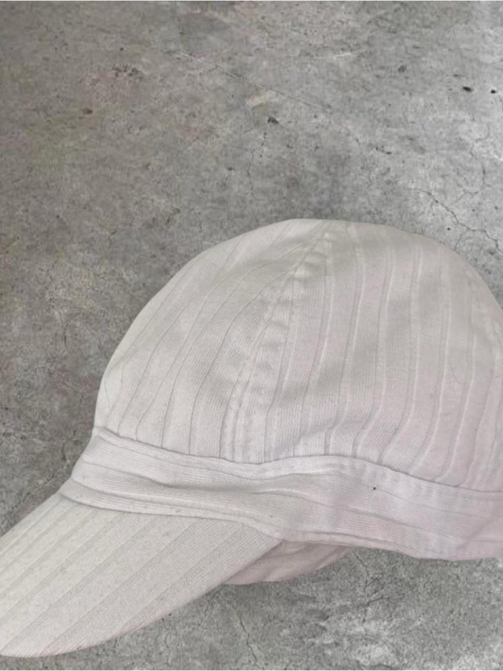 le château Off-White Ribbed Baseball Cap